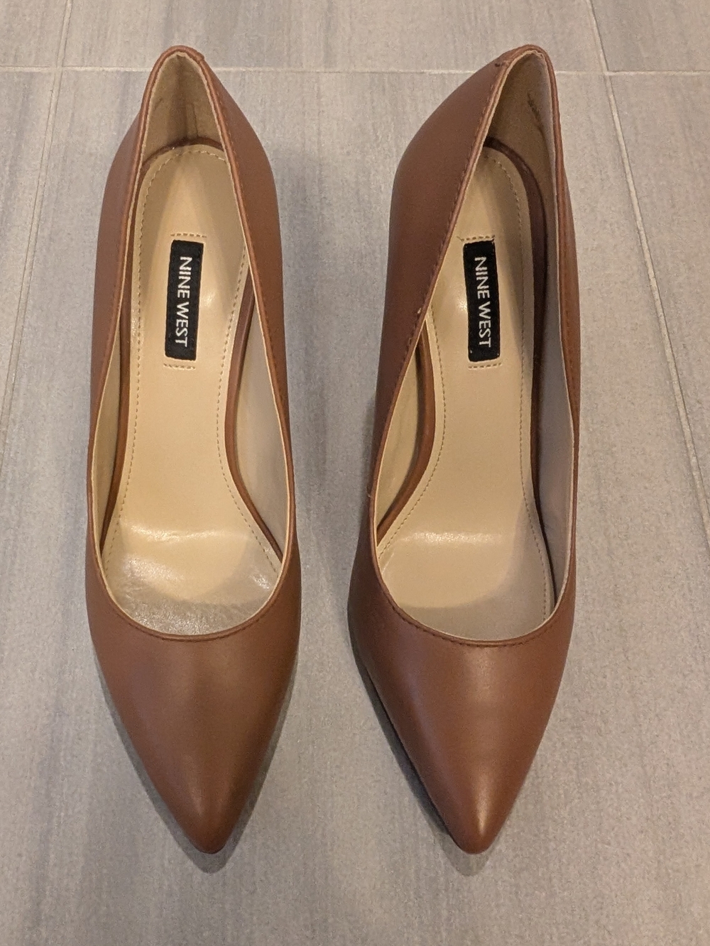 Nine West Leather Pointed-Toe Tatiana Pumps In Light Brown - NIB